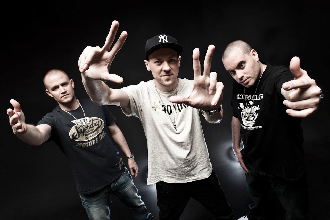 Listening to State of the Art by Hilltop Hoods
